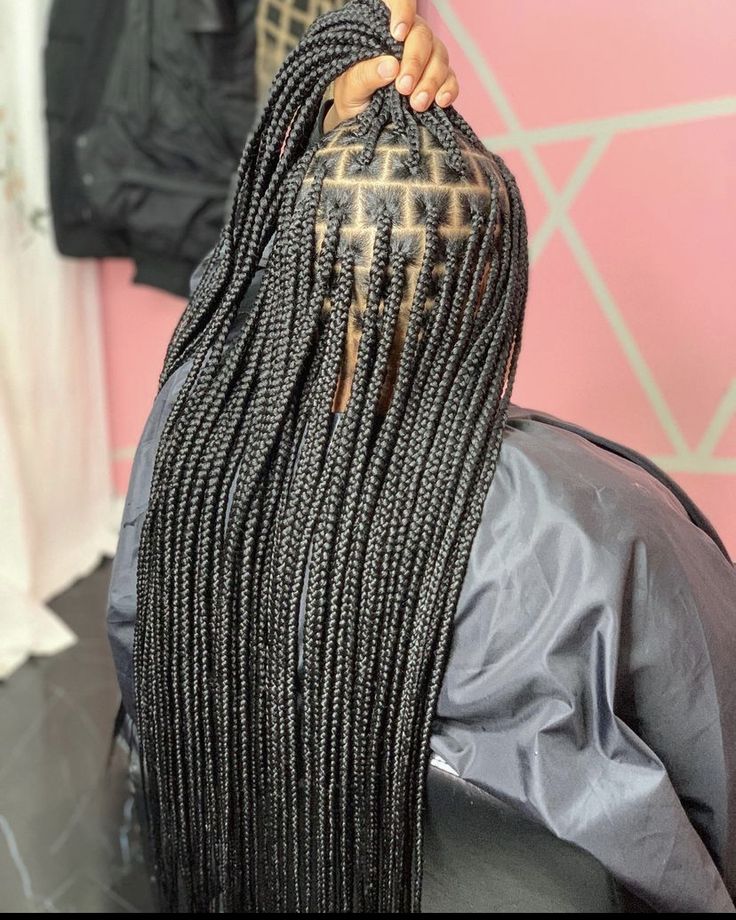 Box Braids - Shoulder Length